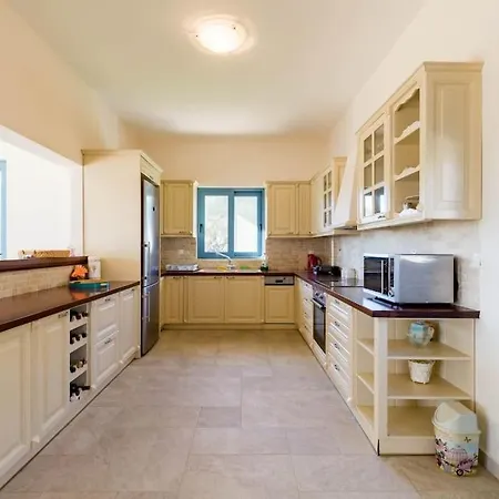 Casa vacanze Luxury Sea View With Pool Agios Aimilianos