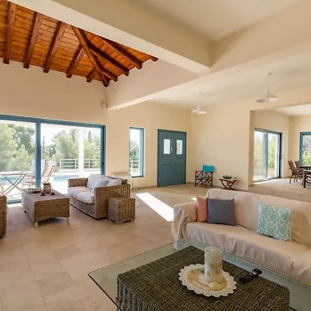 Luxury Sea View With Pool Agios Aimilianos Casa vacanze Porto Heli