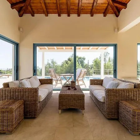 Luxury Sea View With Pool Agios Aimilianos