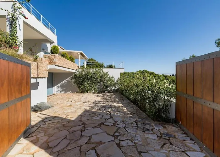 Luxury Sea View With Pool Agios Aimilianos Дом отдыха Порто Хели