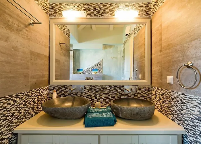 Luxury Sea View With Pool Agios Aimilianos *