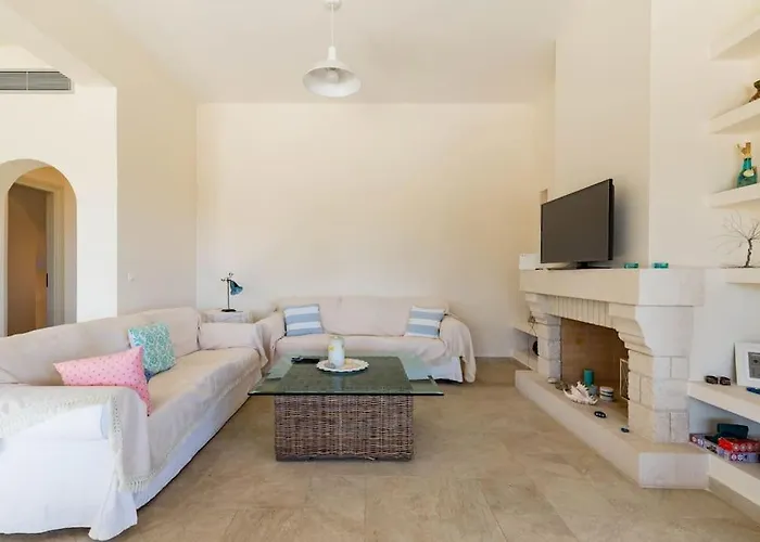 Luxury Sea View With Pool Agios Aimilianos Дом отдыха Порто Хели